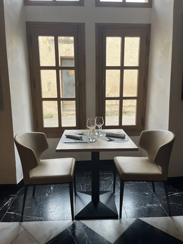 MORIS RESTAURANT restaurant in Cucuron