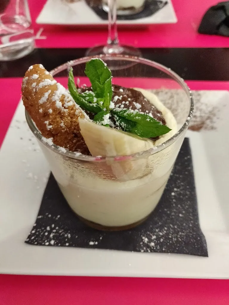 Dennis Garufo-von der Au_Le Tiki_Pertuis_review