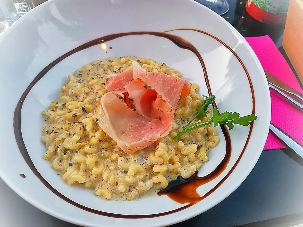 Le Tiki_Pertuis_slider_image_2