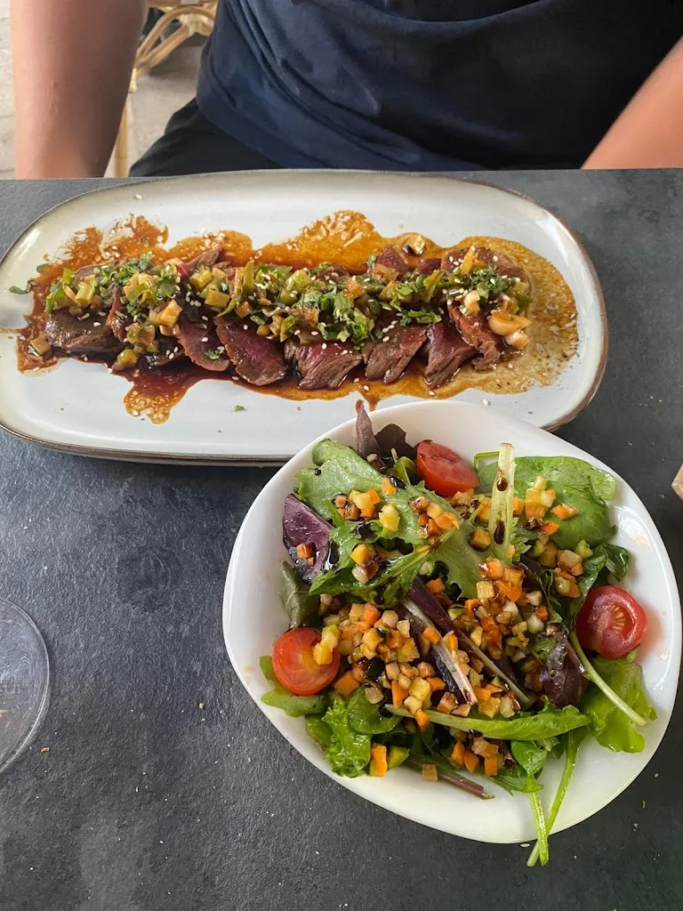 Paul Huismans_La Dame Jeanne_Cucuron_review