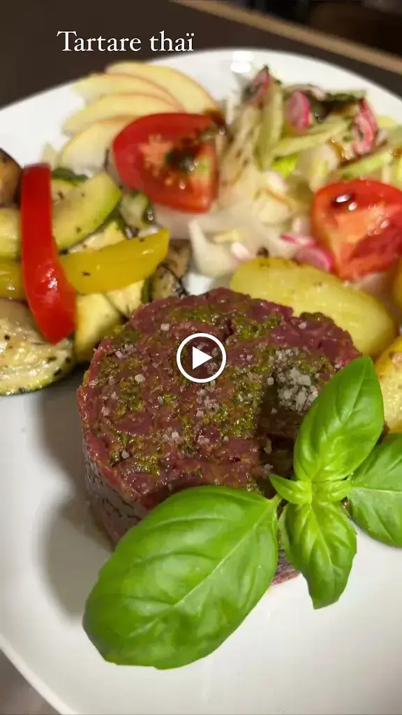 Restaurant AU LAVOIR CUCURON_Cucuron_slider_image_2