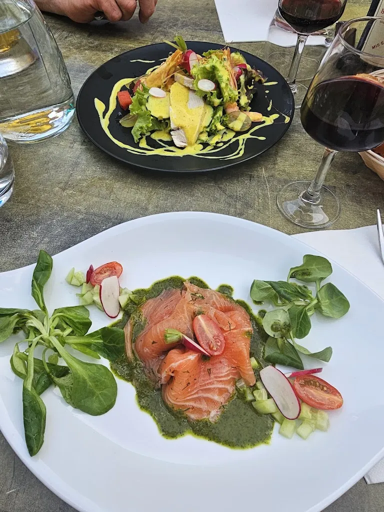 Mags Mooney_Le Relais du Vieux Moulin_Néris-les-Bains_review