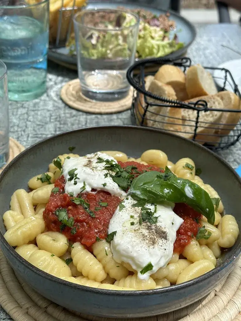 Daeun Lee_Ô Cailles_Cucuron_avis