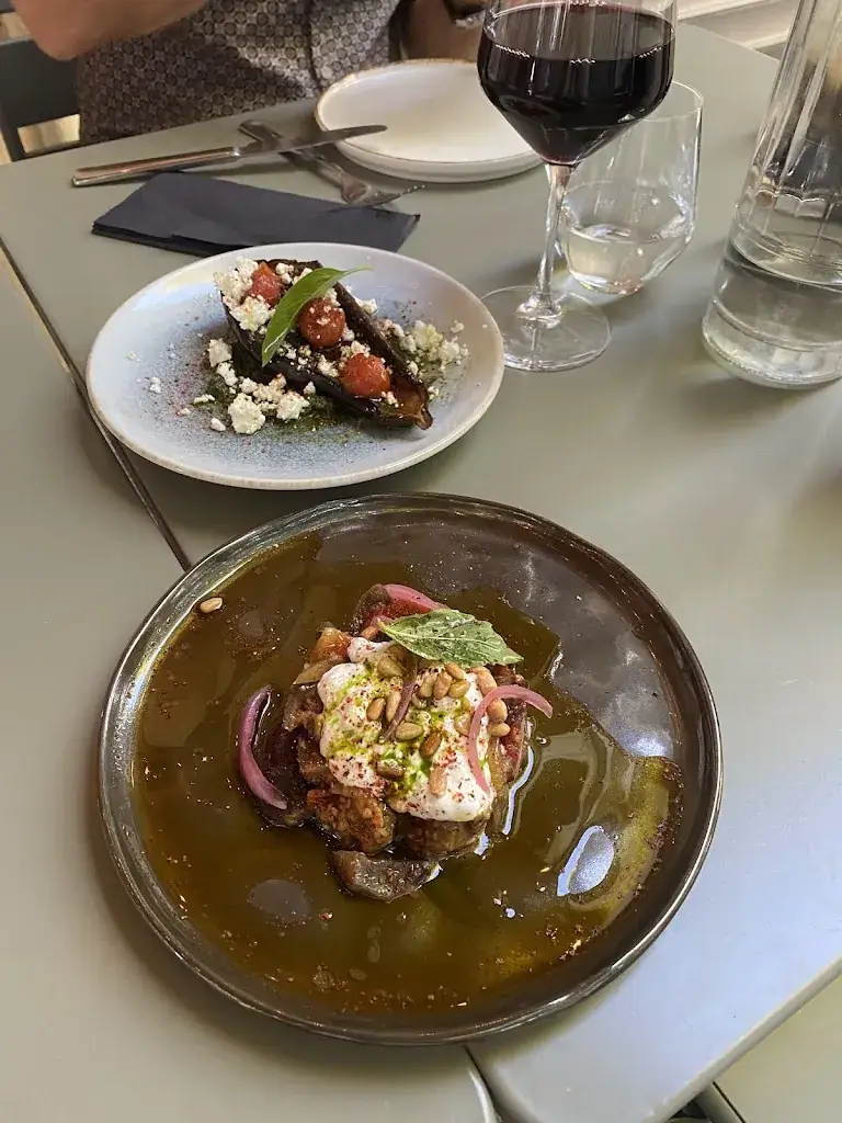 Lili Pavlic_NOSSA_Pertuis_review