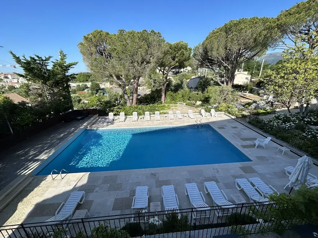 Andy Bannister_Auberge du Rédier_Colomars_review