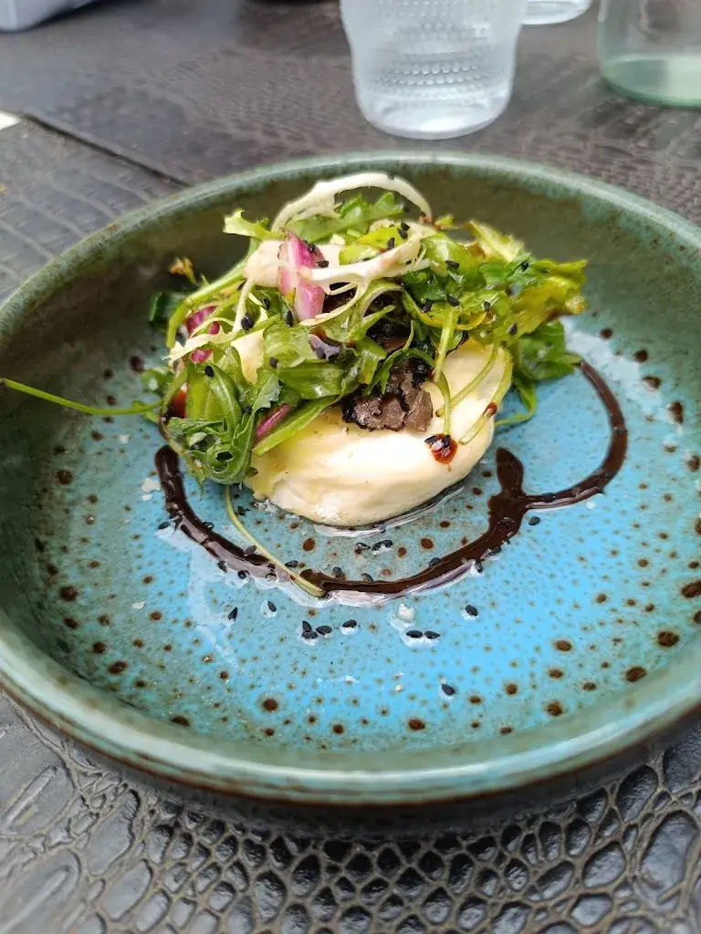 Maeva Groux_Restaurant La Forge_Carros_review