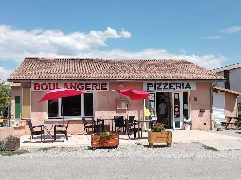 Au petit délice restaurant in Aspremont