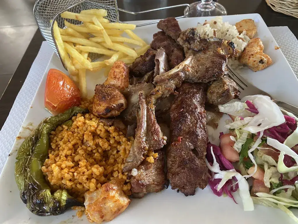 Restaurant Terrasse Istanbul_Aubagne_slider_image_2