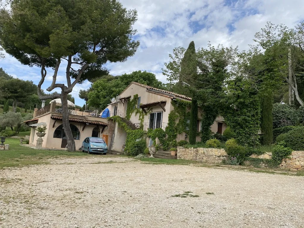 Laetitia Coulon_Auberge la Ferme_Aubagne_review
