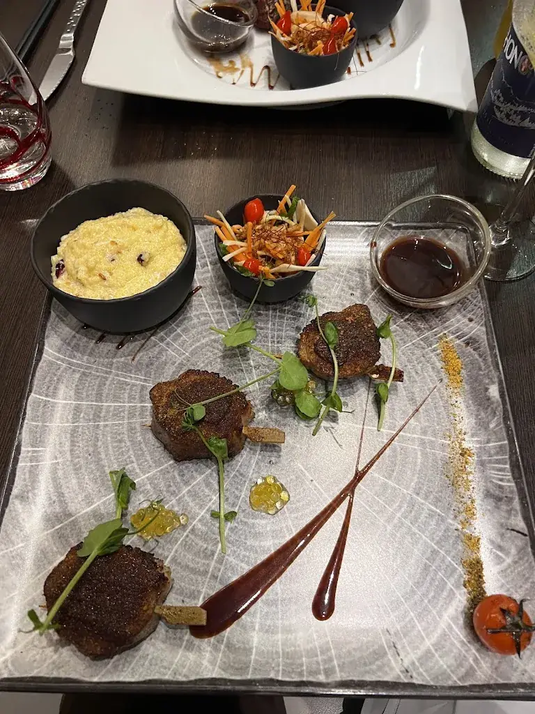 Pasindu Sandima_Restaurant La Cafetière Fêlée_Antibes_review