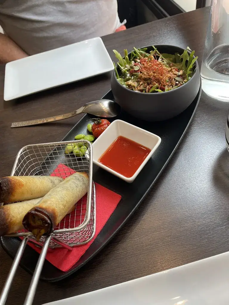 Michele Bond_Restaurant La Cafetière Fêlée_Antibes_review