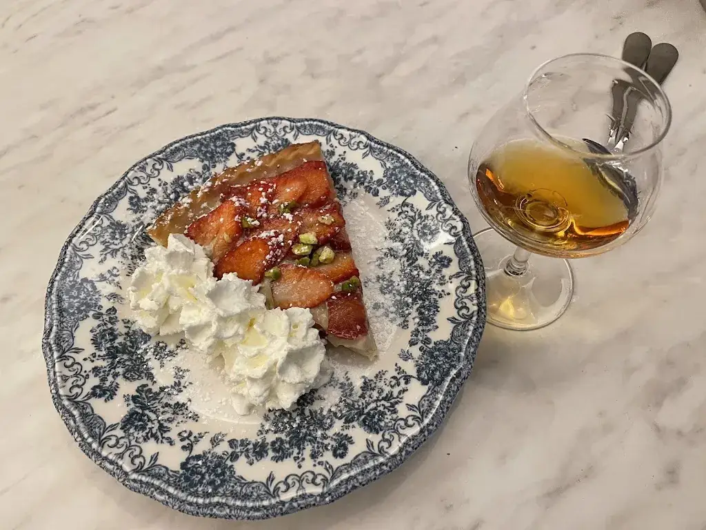 Gabe Smith_Le Zinc_Antibes_review