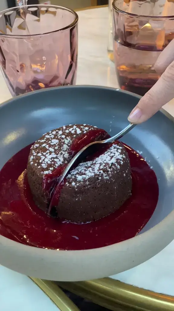 Le Zinc_Antibes_slider_image_2