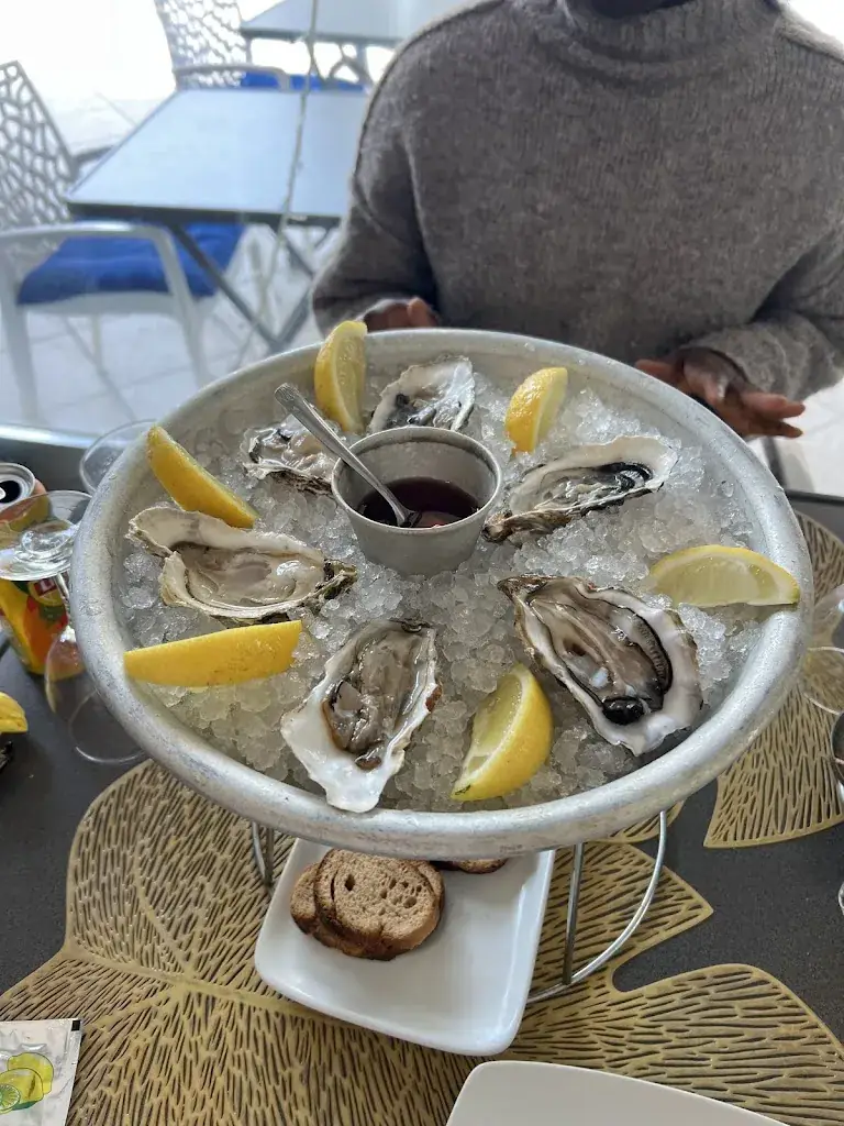 Mete McCarthy_Terre et Mer_Antibes_review