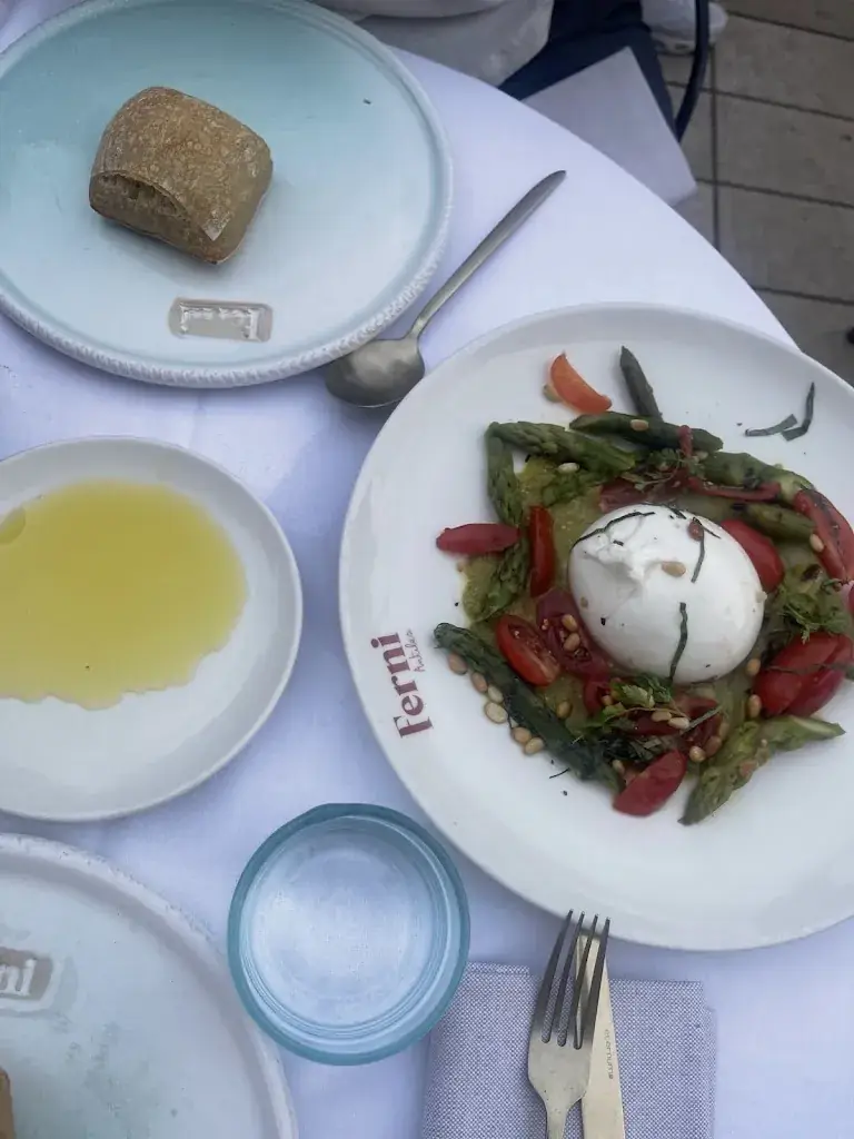 violet shinn_Ferni_Antibes_review