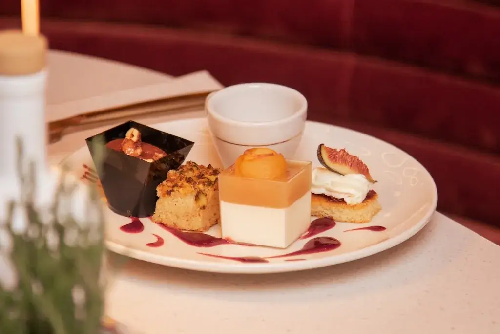 Ferni_Antibes_slider_image_3