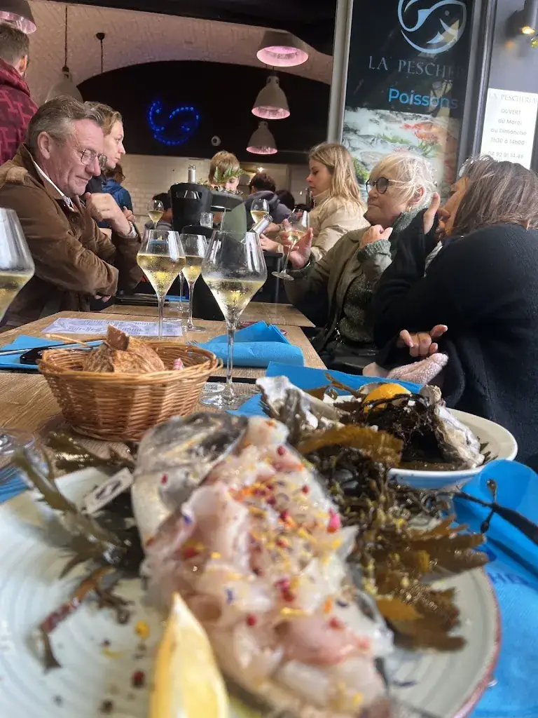 Segev Hochberg_LA PESCHERIA_Antibes_avis