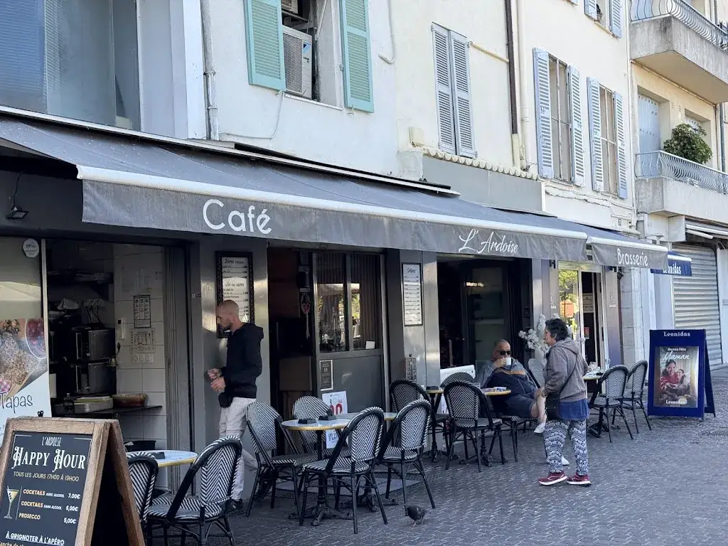 Darren Parker_L’ardoise_Antibes_review