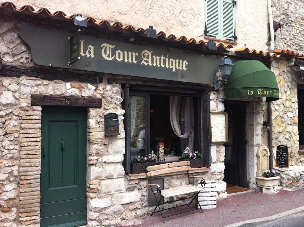 La Tour Antique restaurant in Antibes