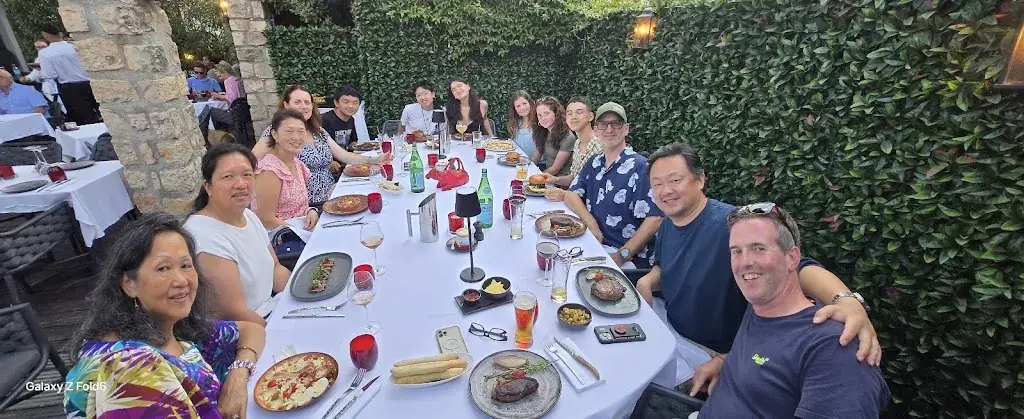 Michael deHaas_Le Golden Beef_Antibes_review