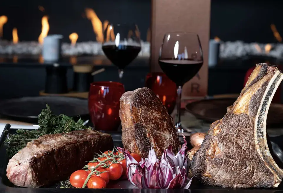 Le Golden Beef_Antibes_slider_image_2