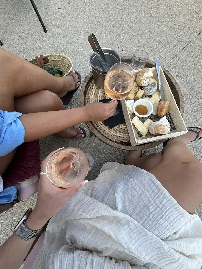 Julana Chondrasch_Restaurant Les Vieux Murs_Antibes_review