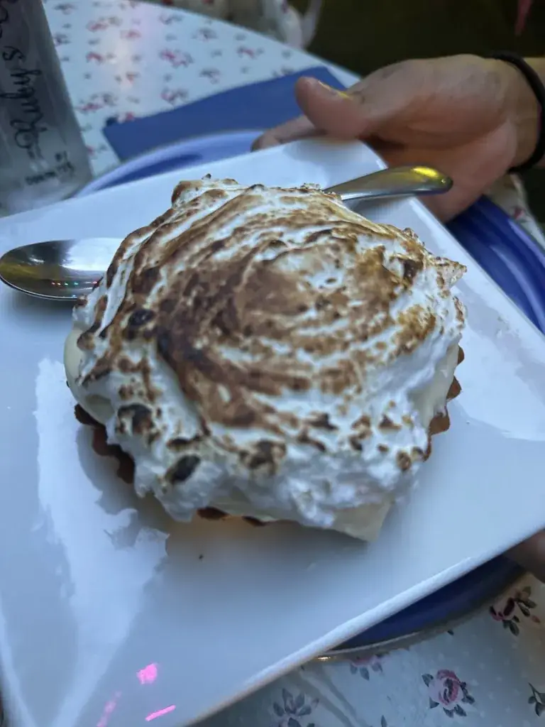 Cheng Che Tsai (Chelsan)_Ruby’s Garden_Antibes_recensione