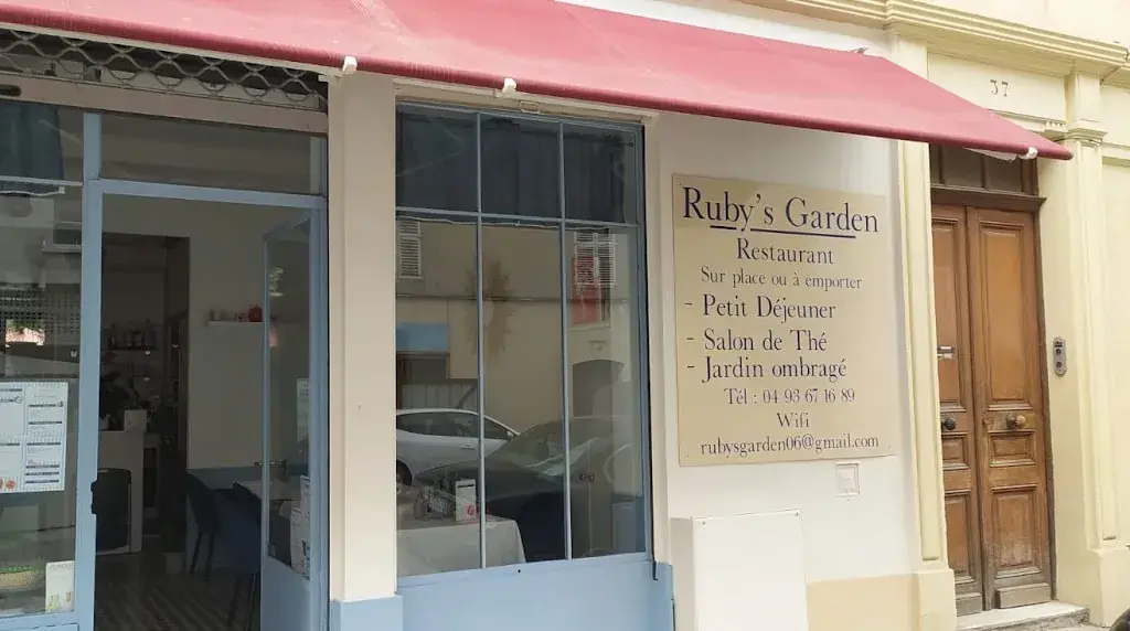 Ruby’s Garden_Antibes_slider_image_1