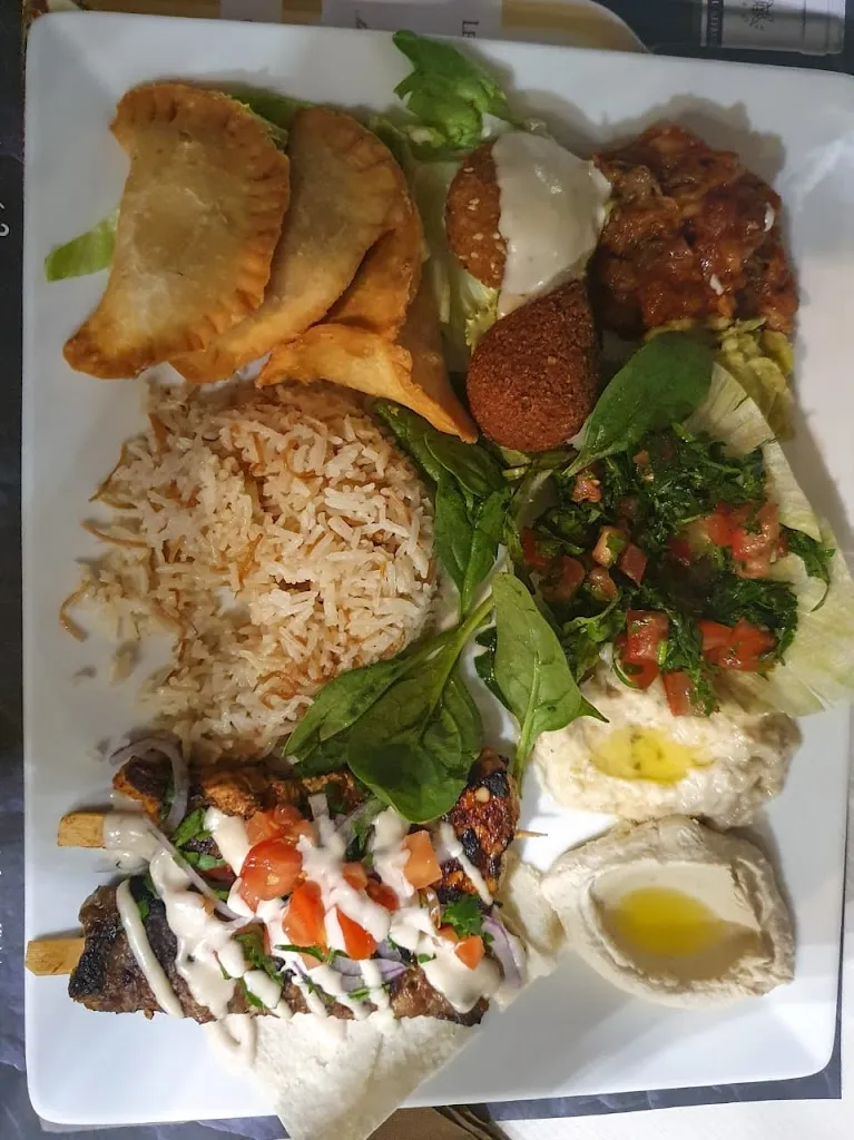 Rawan El Mousharafieh_Diwan Albacha_Antibes_review