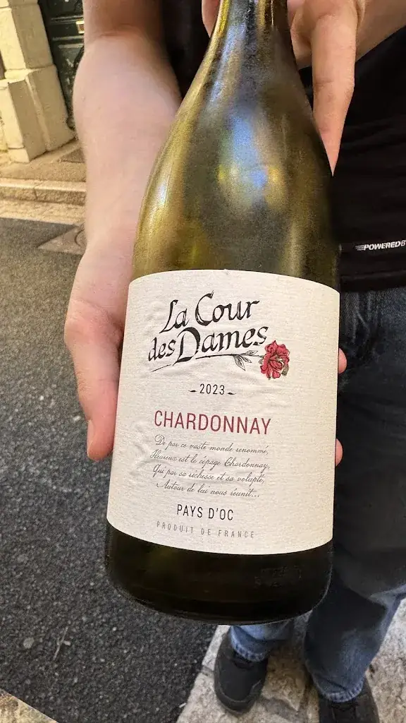 Andrea Peresthu_Brulot_Antibes_review