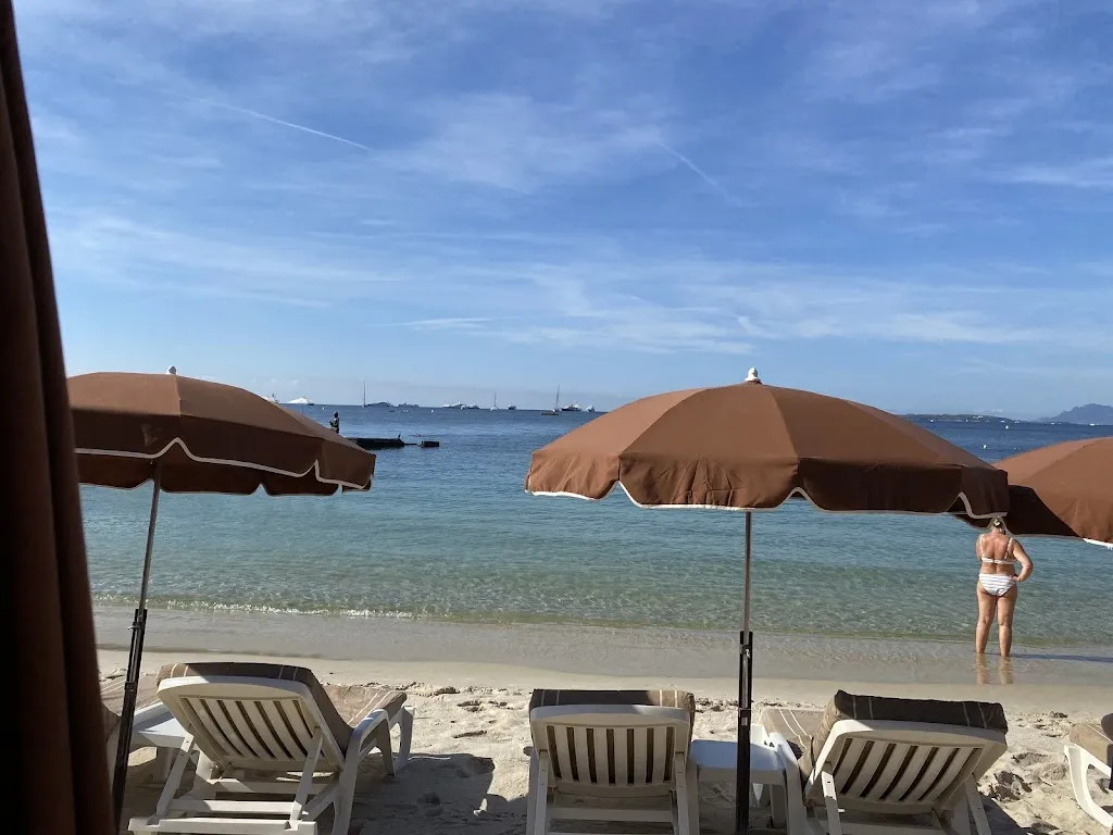 Richard Winder_Hélios Plage_Antibes_review