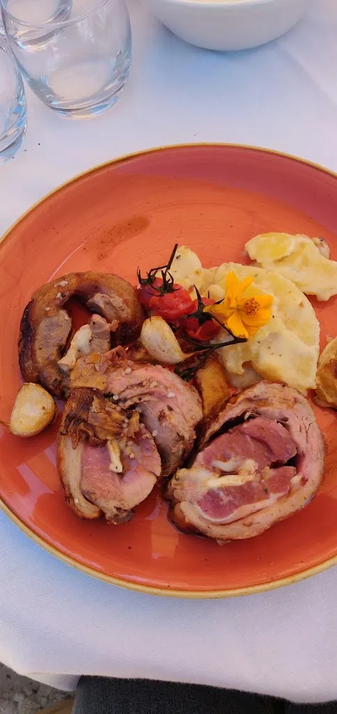 Jenny Olsen_Hélios Plage_Antibes_review