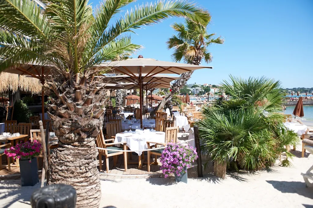 Hélios Plage ristorante a Antibes