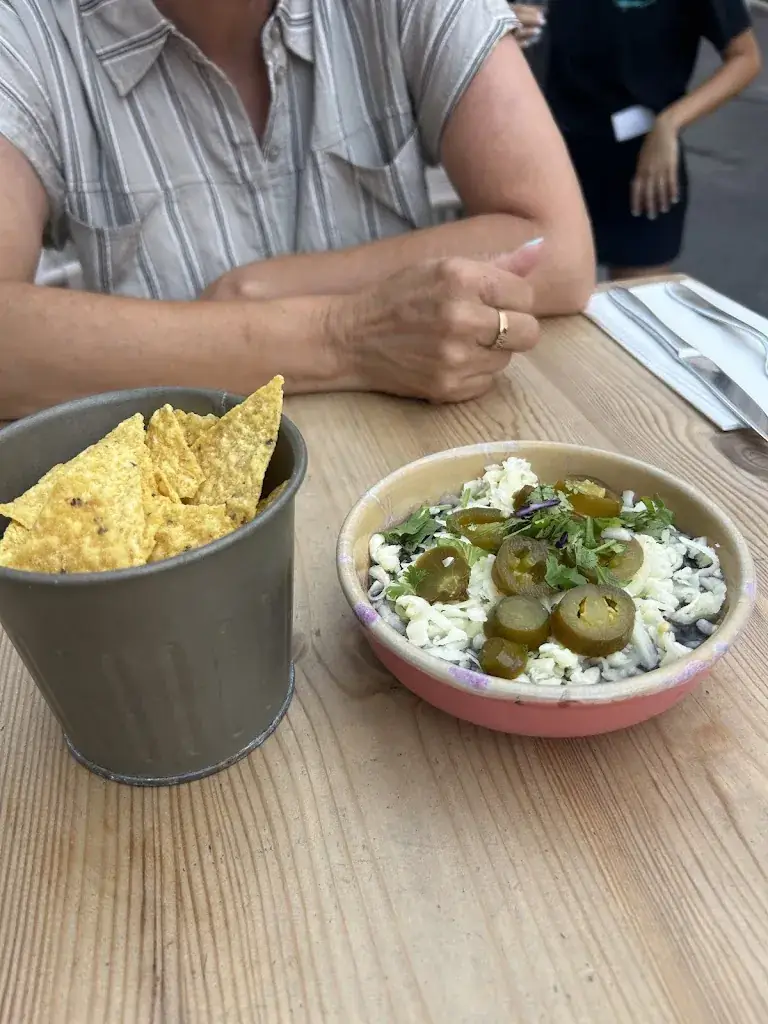 Ellouise Smith_Casa Azul Antibes_Antibes_review