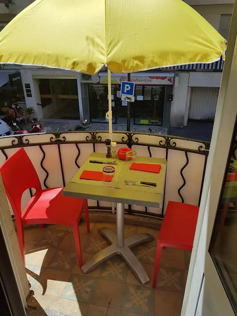 Le Bouchon O 4 Soleils restaurant à Antibes