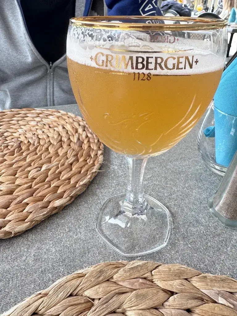 Andrea Vera_La Cascade - Restaurant - Pizzeria - Bar (nouveaux propriétaires)_Antibes_recensione