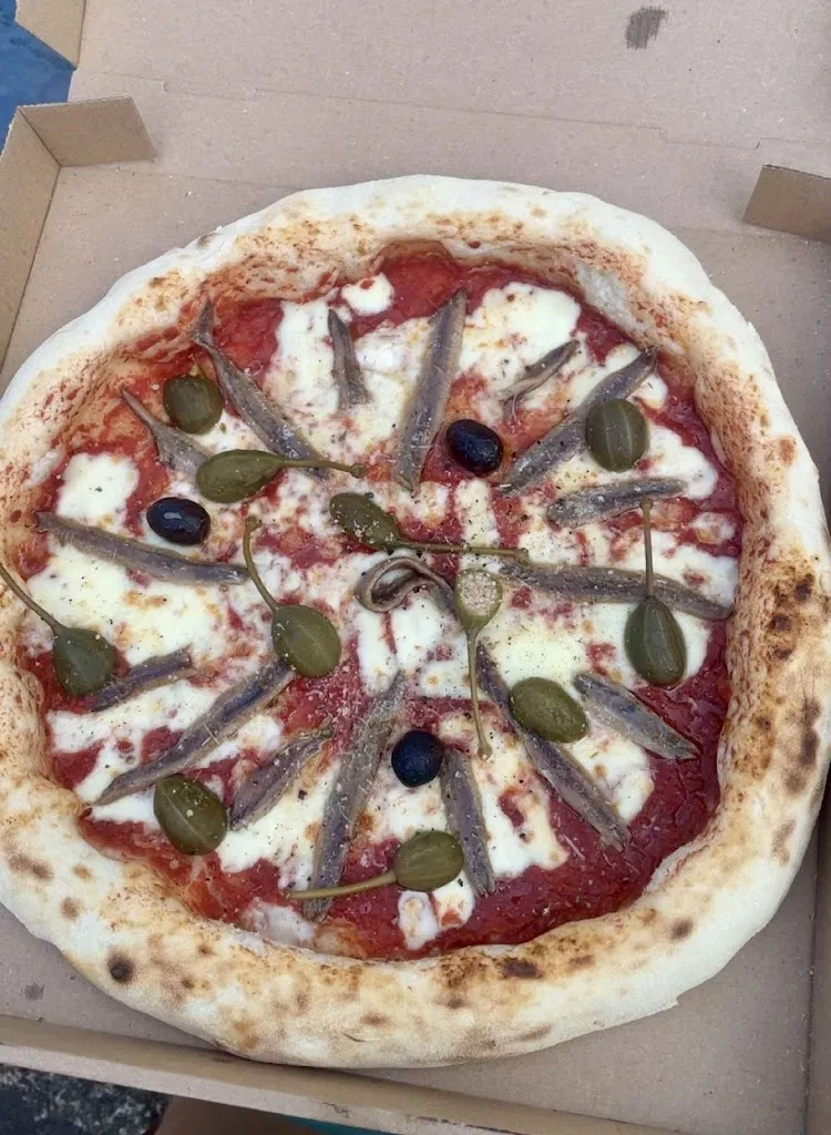 Léonie BASTIDE_Chez Féfé Aubignan_Aubignan_review