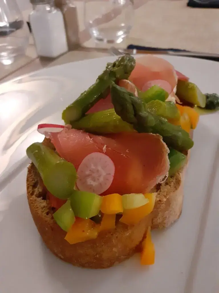 Auberge Saint Roch / restaurant Corse_Beaumes-de-Venise_slider_image_2