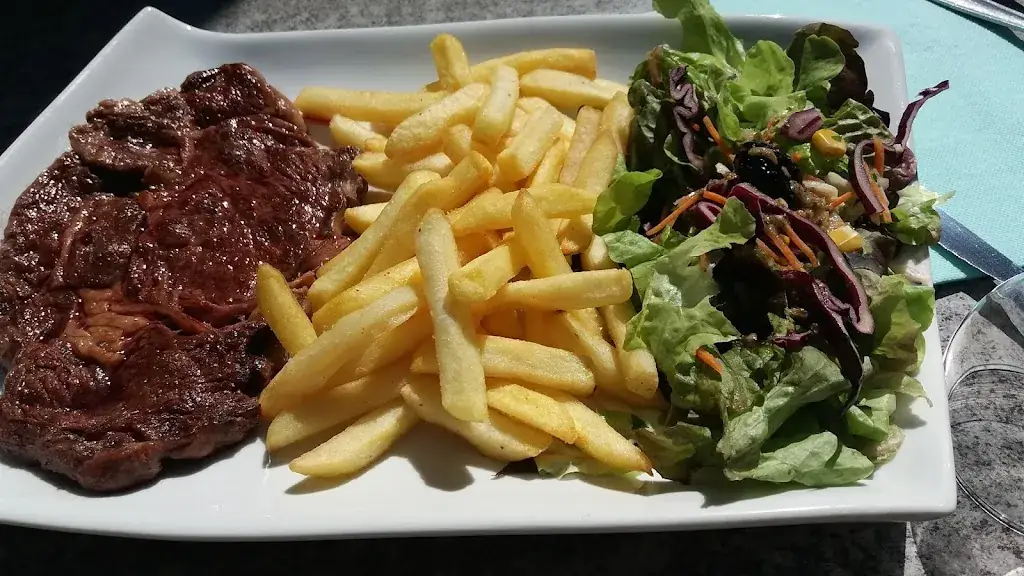 Café du siècle La foret_Beaumes-de-Venise_slider_image_2