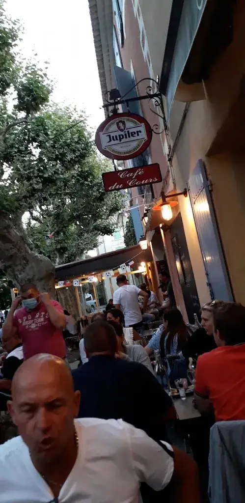 Cafe Du Cours_Vacqueyras_slider_image_2