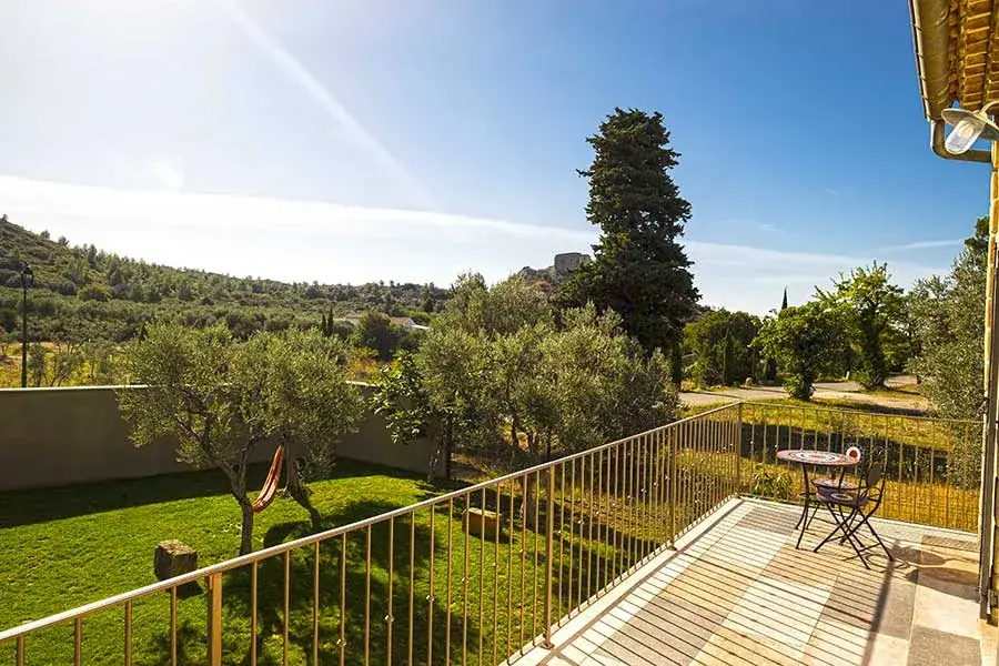 Le Panorama des Alpilles_Aureille_slider_image_1