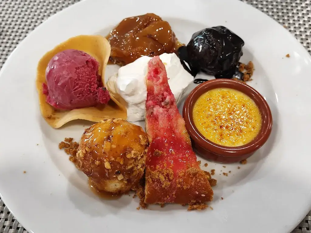 Marlene R_La Grille 2_Morestel_review