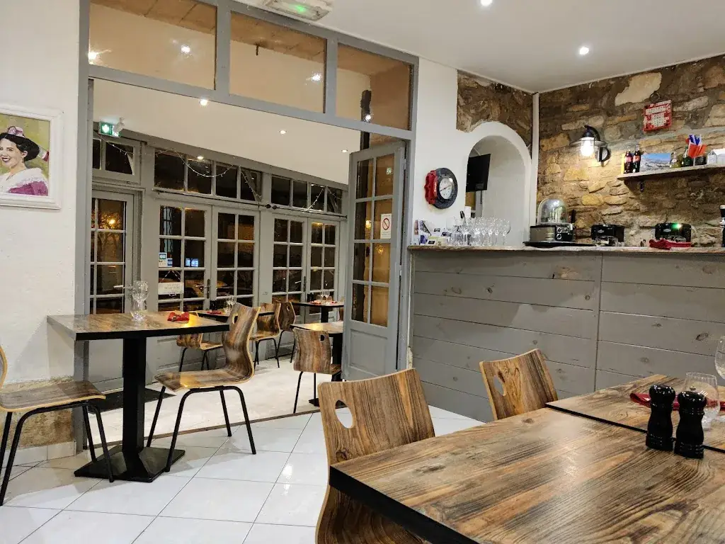 Restaurant l'Atelier de Moulin Restaurant in Aureille