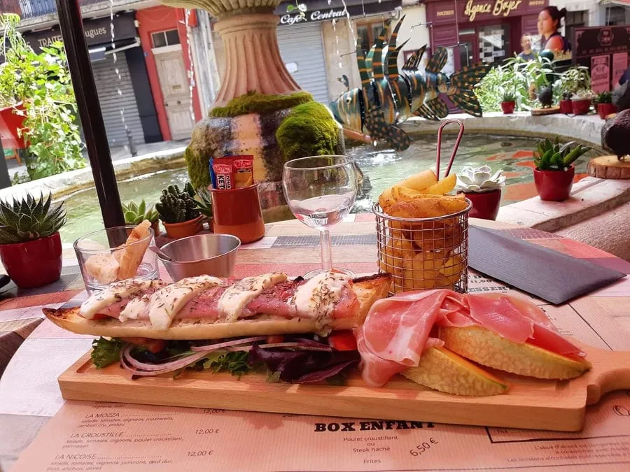 Chez Ta Mere Aups Var_Aups_slider_image_2