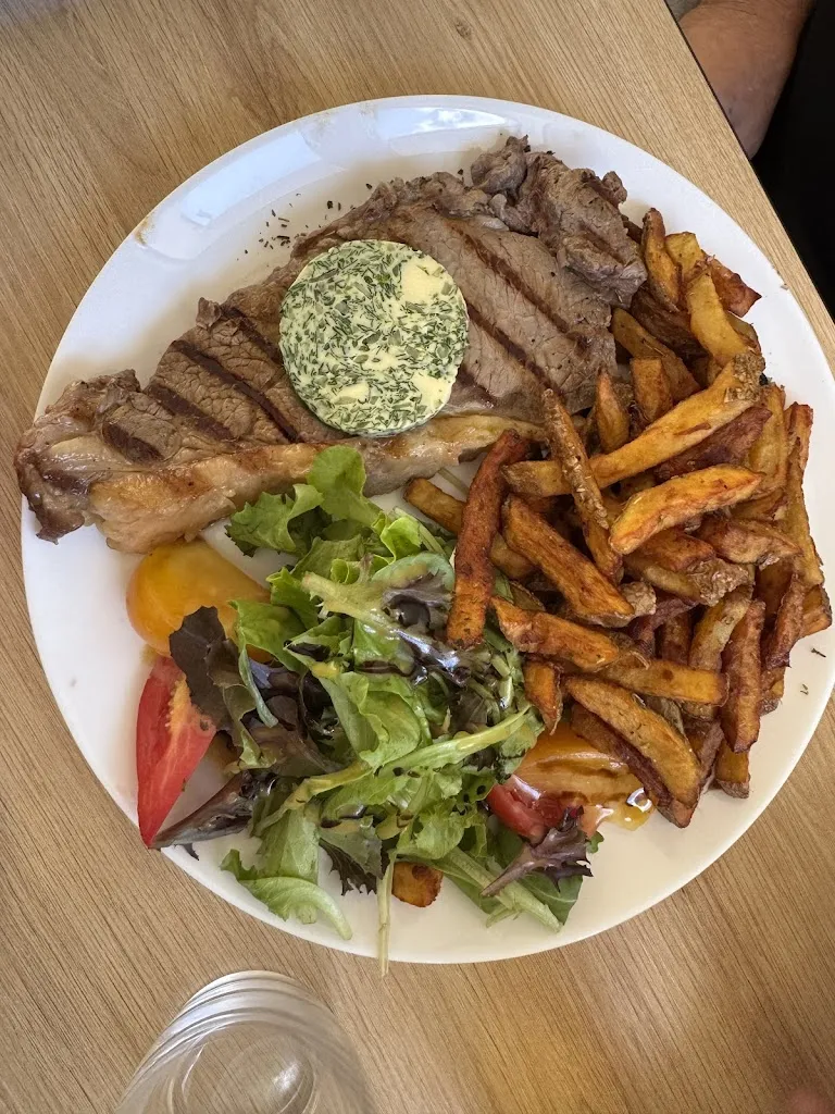 La Table d’Emilie_Aups_slider_image_3