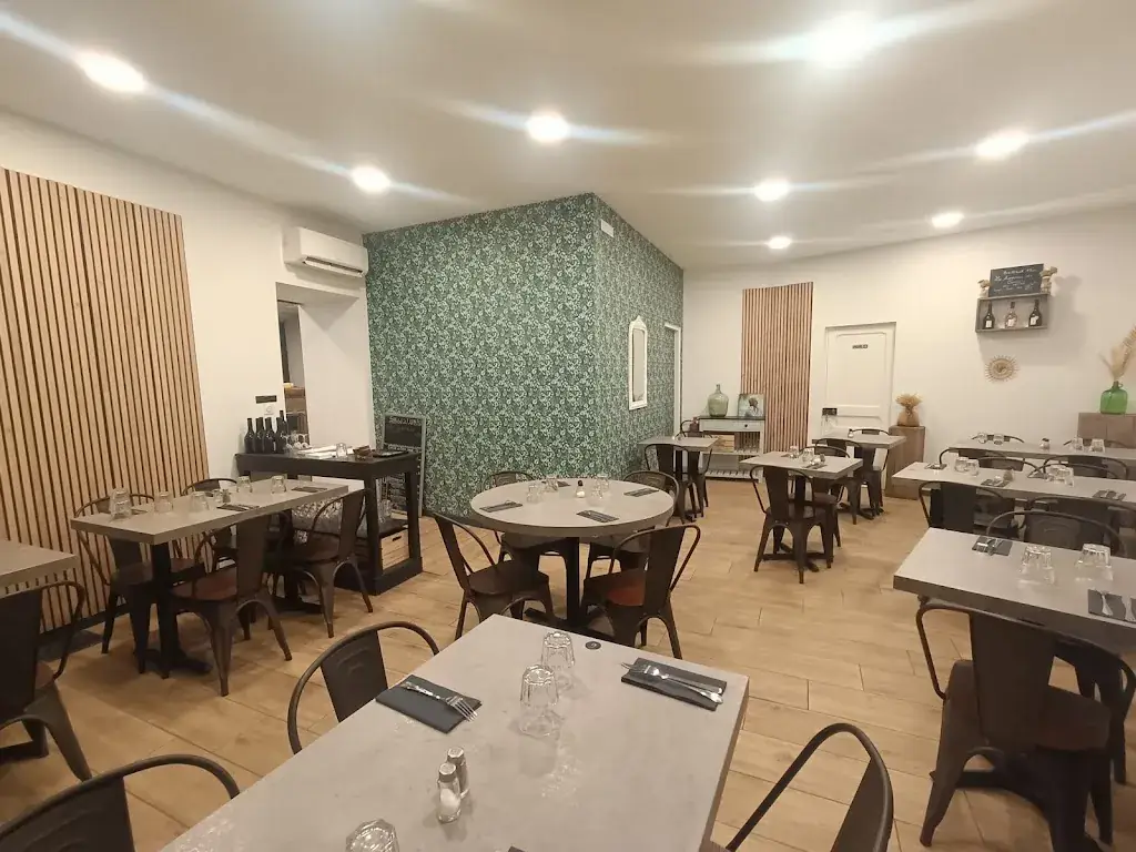 Brasserie Arnaud_Aups_slider_image_1