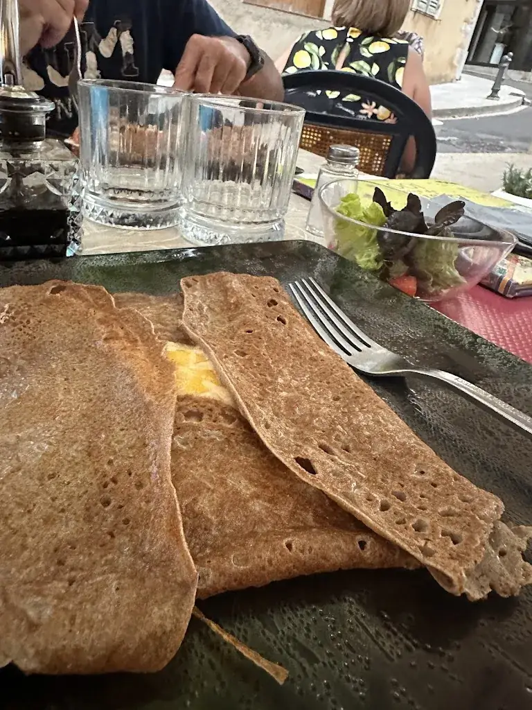 Lamia S._Crêperie Maison Cyriange_Aups_review