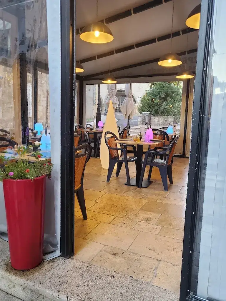 Crêperie Maison Cyriange_Aups_slider_image_1