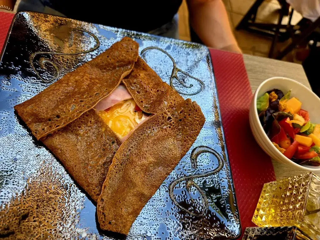 Crêperie Maison Cyriange_Aups_slider_image_3