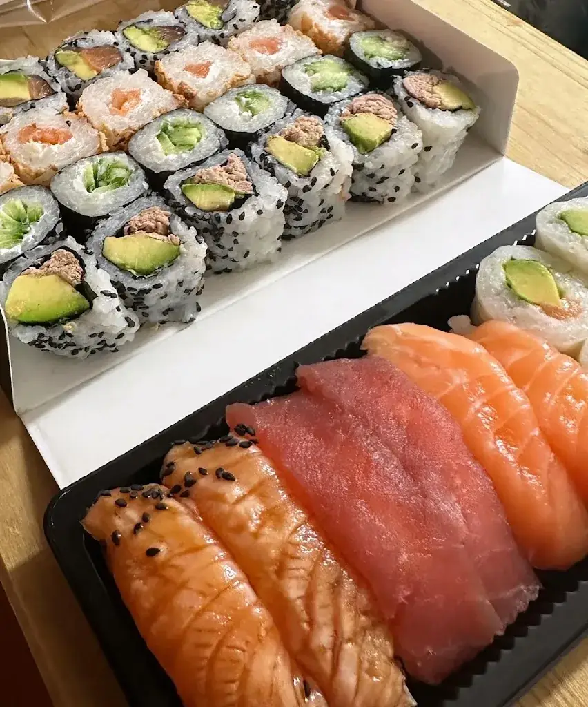 Audrey Del Carmen_One piece of sushi_Aups_recensione